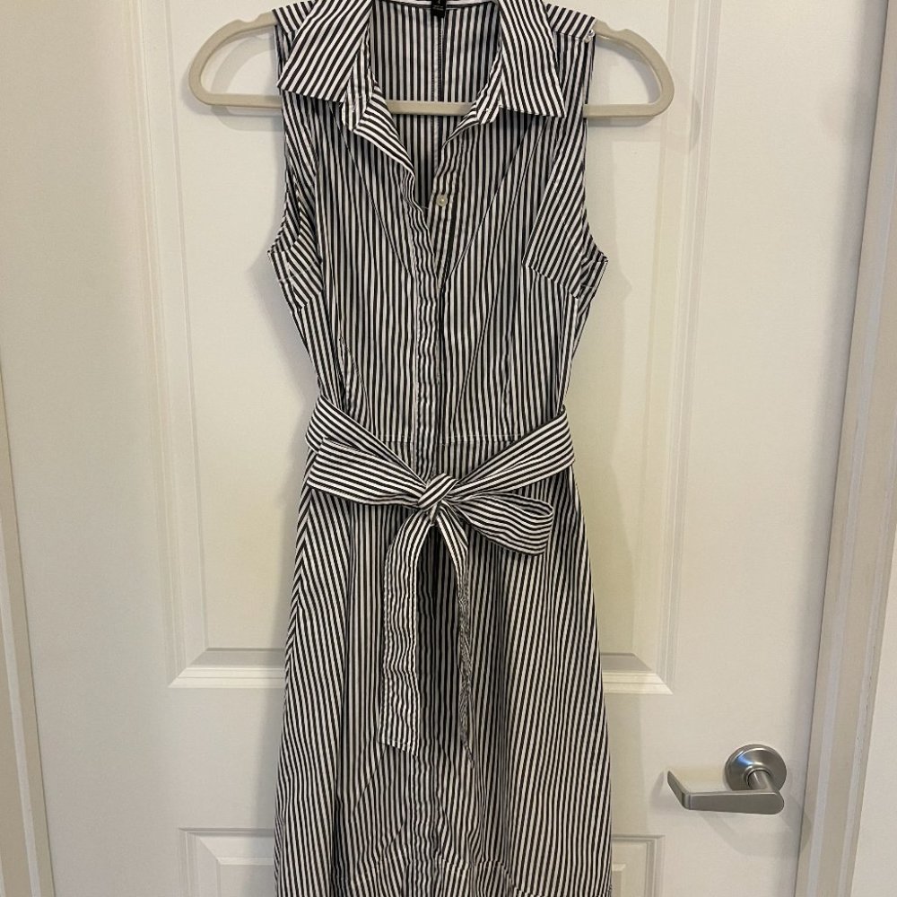 Banana Republic Gray and White Stripe Button Down Dress | Size 4